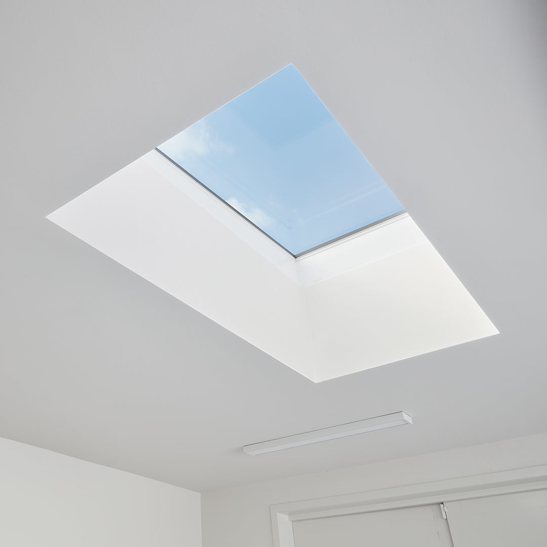 Skylux platdakraam iWindow2 vaste uitvoering met zonwerend glas 0500 x 0700 mm