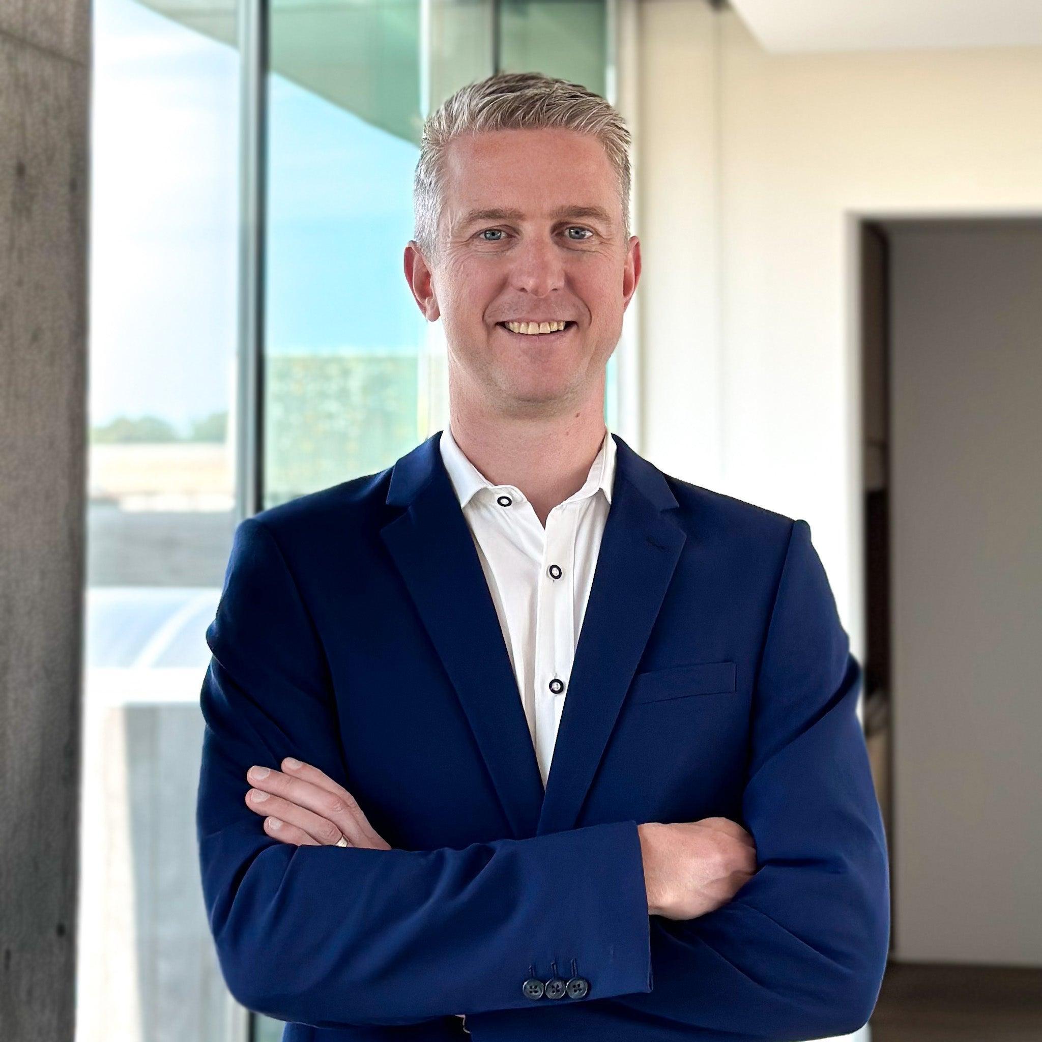 Dimitri De Bue CFO Skylux