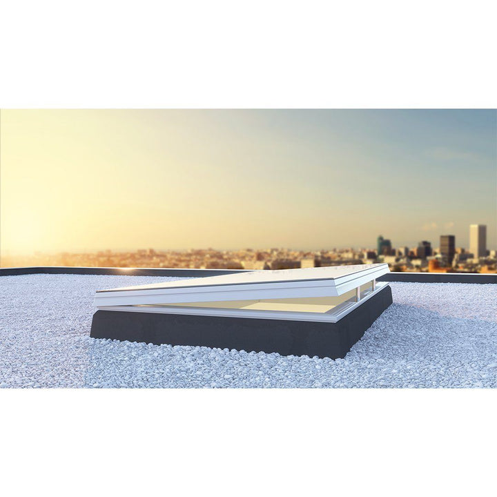 Skylux platdakraam iWindow3 complete set - opengaande uitvoering met pvc-opstand 20/00 EP - binnenzonwering 0800 x 1300 mm